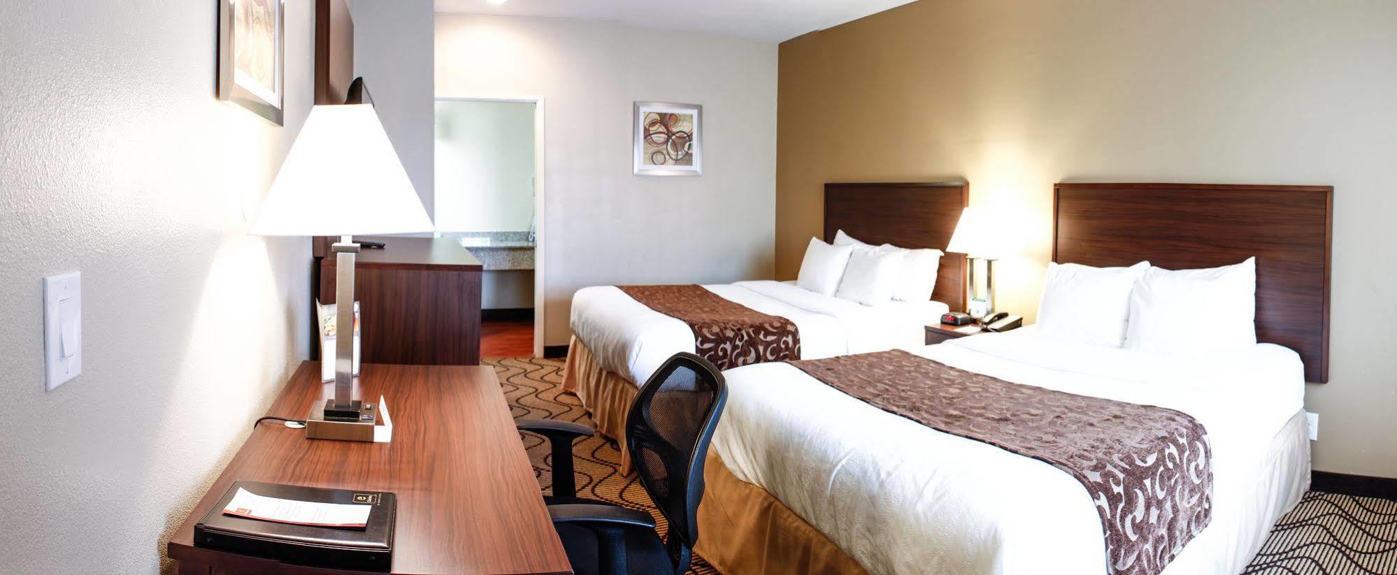 Comfort Inn & Suites Orange County John Wayne Airport Санта Ана Екстериор снимка