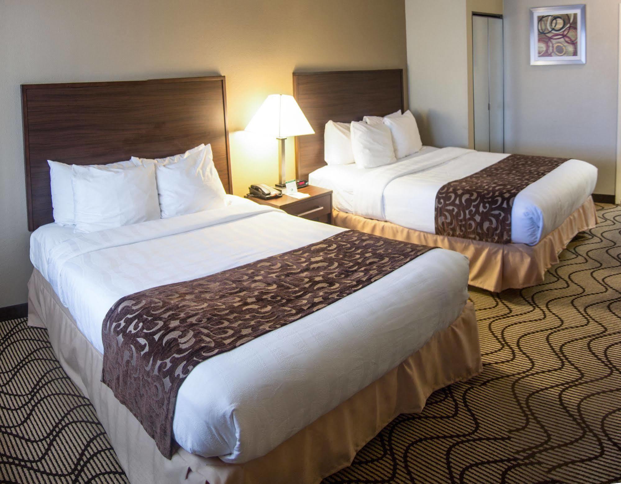 Comfort Inn & Suites Orange County John Wayne Airport Санта Ана Екстериор снимка